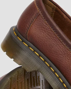 Dr. Martens Adrian Ys