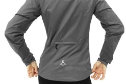 Aero-Tech Windbreaker><noscript><img width=