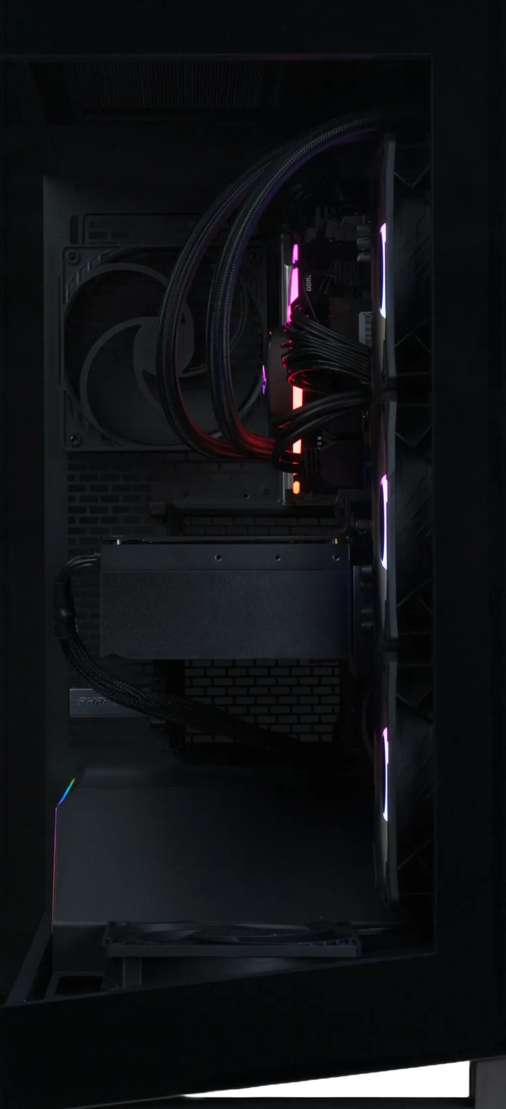 Almighty TR906 - 5090 Gaming PC>Shark Gaming Online