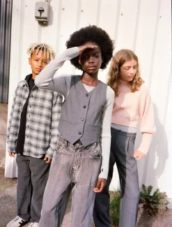 Alvina><noscript><img width=