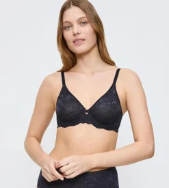 Amourette Charm T W02>Triumph New