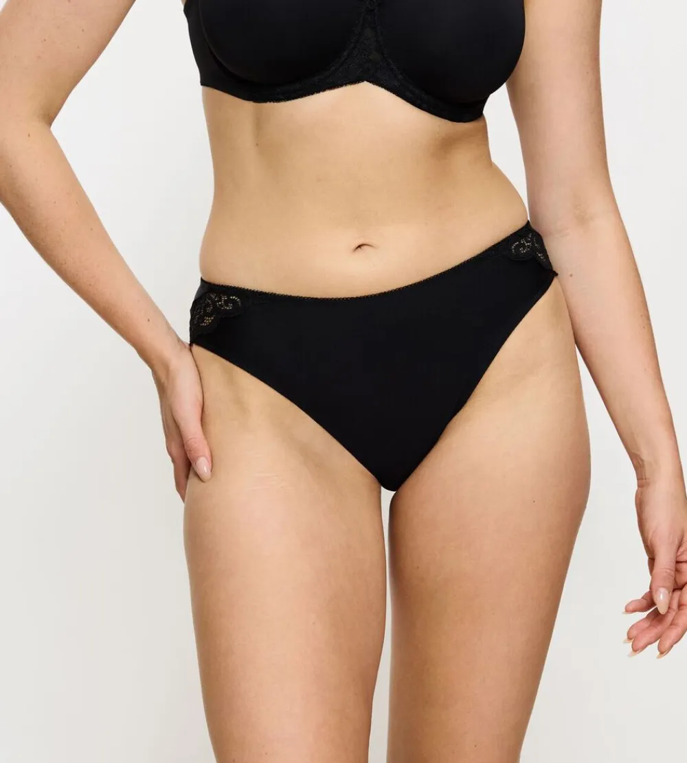 Dame Triumph Amourette Tai