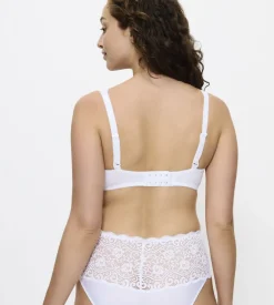 Dame Triumph Amourette WHP