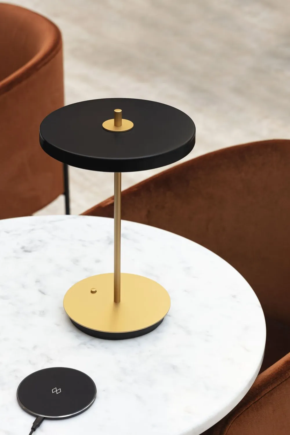 UMAGE Ateria Move Portable Table Lamp Black Best