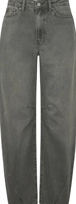 Barina-M><noscript><img width=