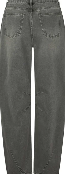 Barina-M><noscript><img width=