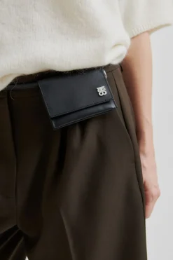 Dame Second Female Belta Leather Bag