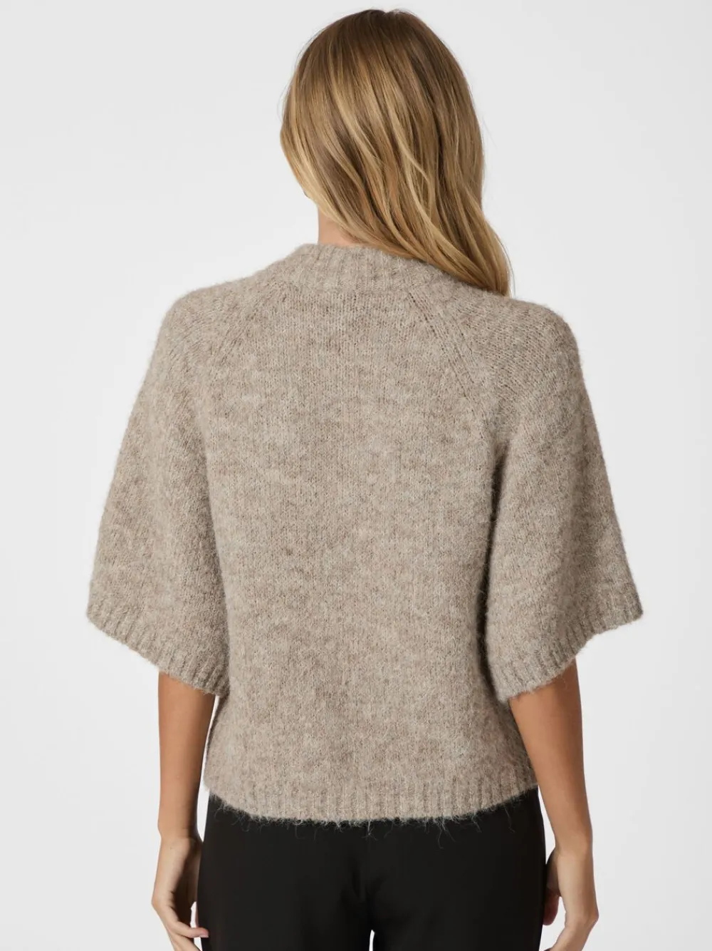 Dame Neo Noir Benuta Fluffy Knit Cardigan