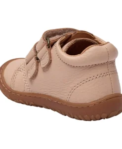 hale v><noscript><img width=