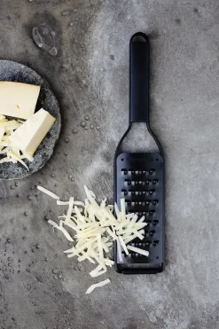 Microplane Black Sheep rivejern ekstra grov Outlet