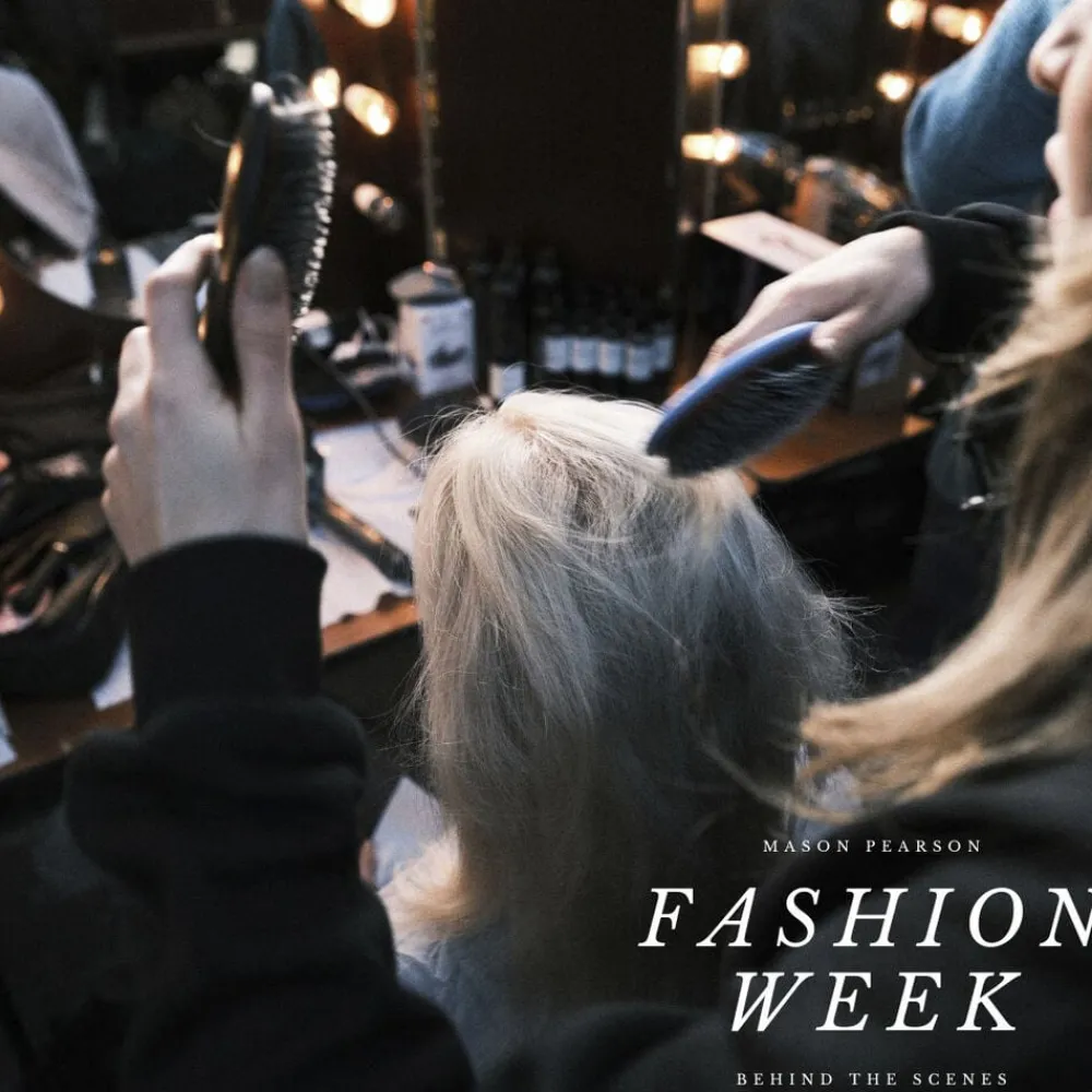 Mason Pearson BN1 - Popular Blue Hot