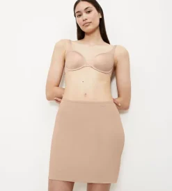 Triumph Body Make-Up T Skirt 02 Smooth skin Clearance