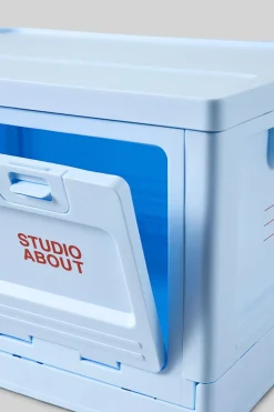 Studio About Box, Small