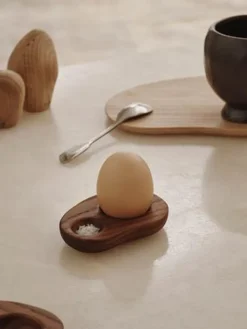 Ferm Living Cairn Egg Holder - Set of 2 - Dark Brown Outlet