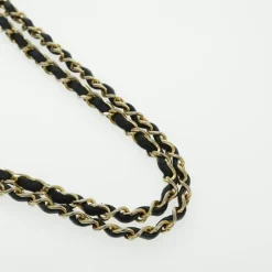 Dame Chanel Vintage Chanel Shoulder Bag