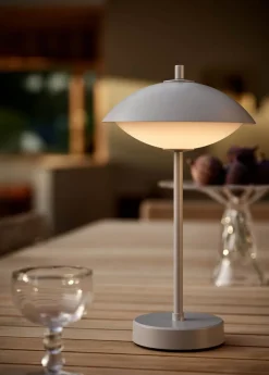 Fritz Hansen Clam Portable Discount