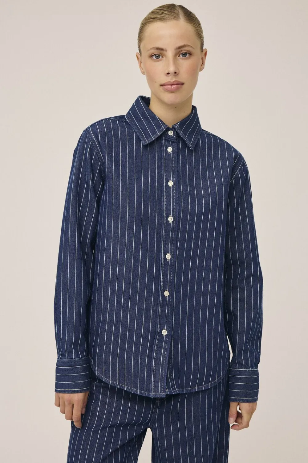Magasin du Nord Collection Cleo 16 Denimskjorte - 100% Økologisk bomuld GOTS Navy pin stripe New