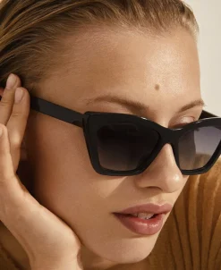 Dame Pilgrim DAKOTA kantet cat-eye solbriller sort