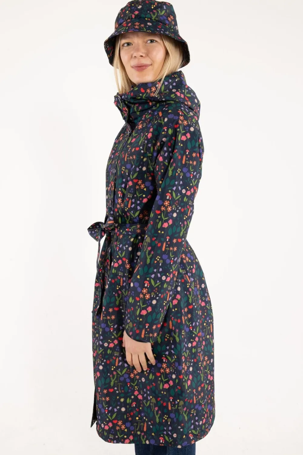 Danefæ Danelisabeth Raincoat Dk Navy BOTANICAL Blå Hot
