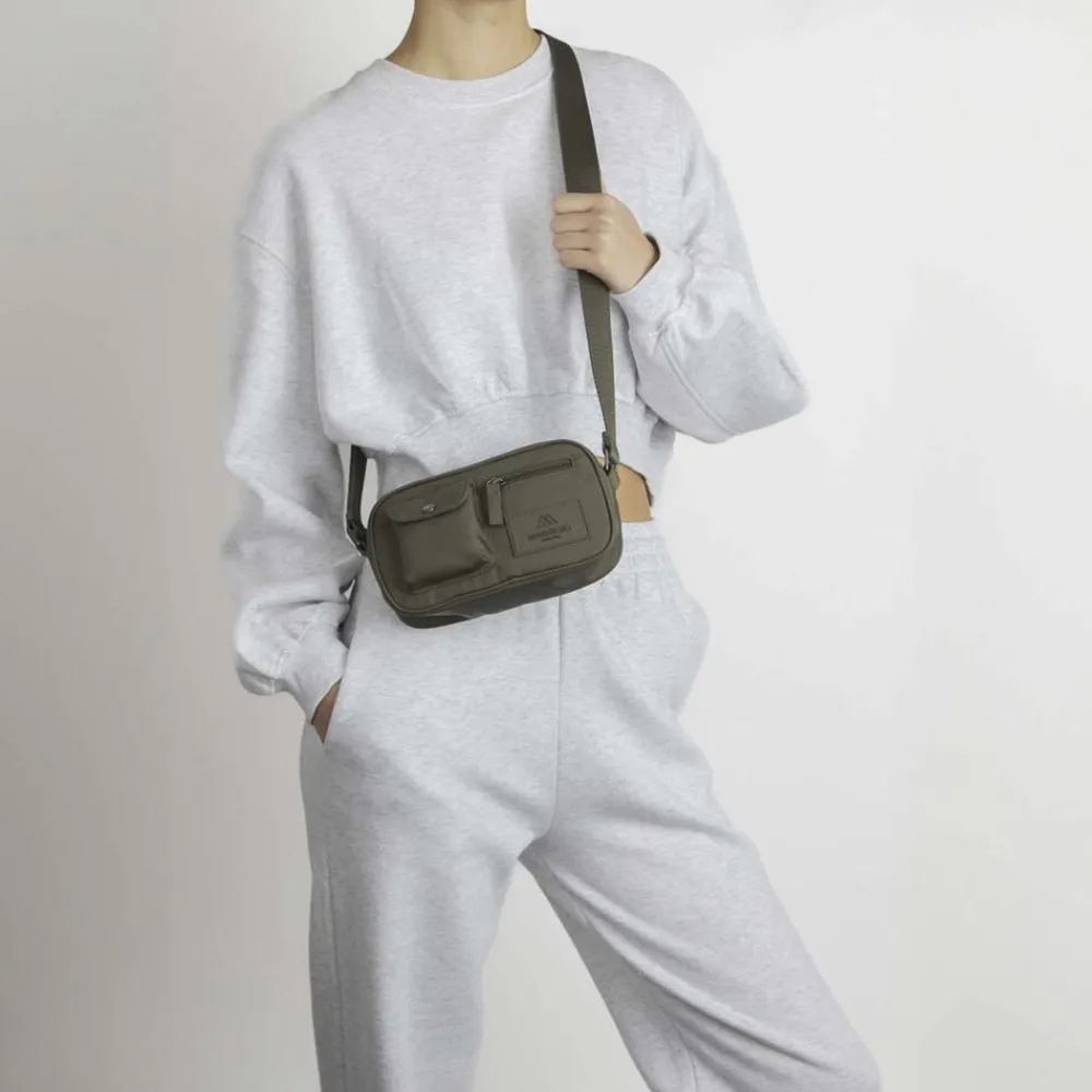 Dame Markberg DarlaMBG S Cross. , Monochrome