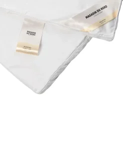 Magasin du Nord Collection Diamant Gåsedunsdyne - Let 140x200 cm.