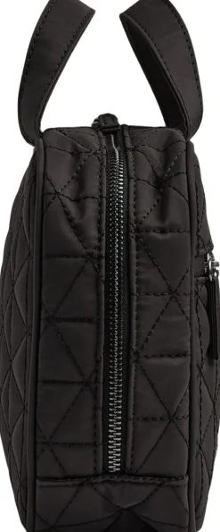 Dame Markberg Discovermbg Toiletry Bag,Quilt