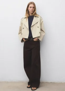 Double-breasted cropped trench coat>MANGO Online