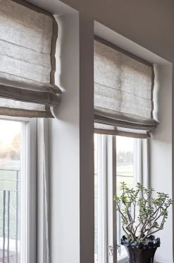 Ebba Roman Blind>Himla