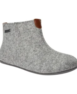 ESTER><noscript><img width=