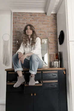 Dame Shepherd of Sweden ESTER