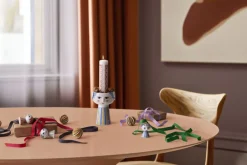 Eva Kalenderlys 2025 Ø5 cm hvid m. deko><noscript><img width=