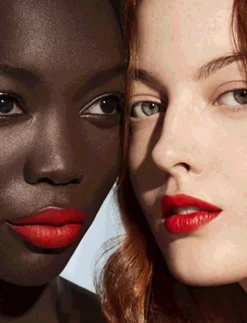 Elizabeth Arden Flawless Finish Skincaring Foundation 110n Discount