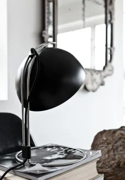 FlowerPot VP4 bordlampe>&Tradition Online