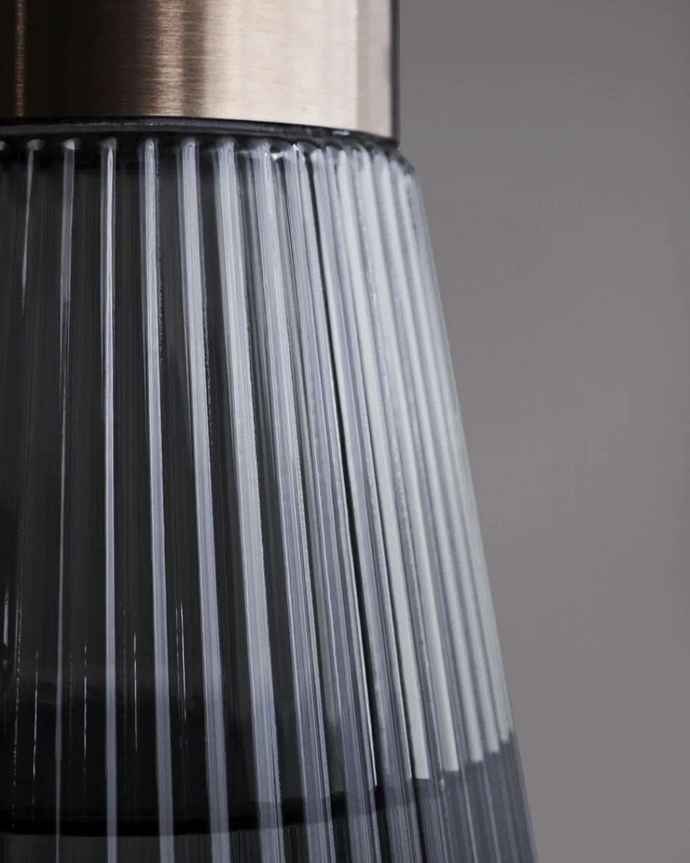 GC Mouthblown Vandkaraffel 1,0 l smoke>Rosendahl