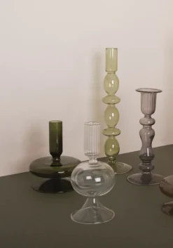 Glas lysestage, lys grøn, 25xø9 cm><noscript><img width=