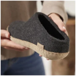 Tøffel med skindsål><noscript><img width=