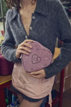 Dame Maanesten Heart Makeup Bag Purple Theatre Magic