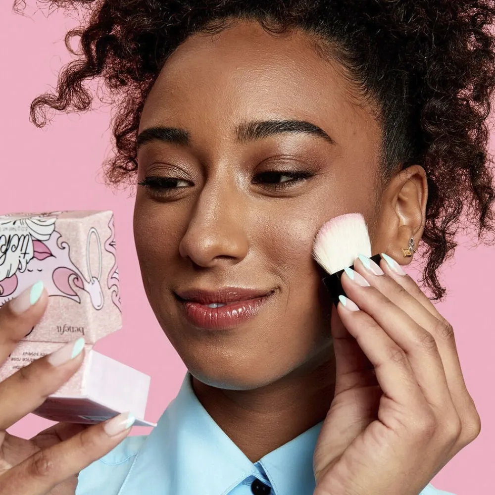 Benefit Cosmetics Highlighter