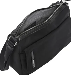 HUNTER CROSSOVER /><noscript><img width=