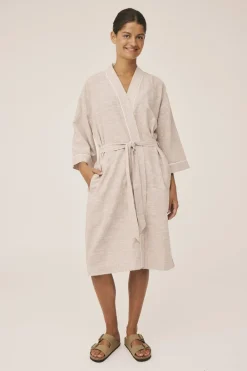 Imara 4 G><noscript><img width=