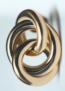 Intertwined hoop earrings><noscript><img width=