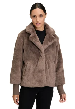 Jacke PlUEsch><noscript><img width=