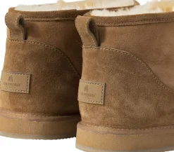 KIM><noscript><img width=