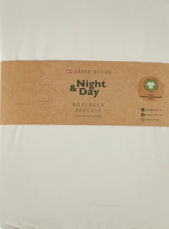 Night & Day Økologisk boxlagen, percale - GOTS, Sand Outlet