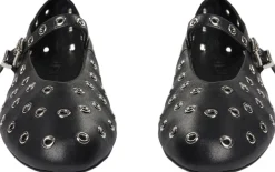 LARASW BALLERINA><noscript><img width=