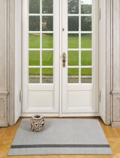 Løber, 130x90 cm, stripe vertical lysegrå/steelgrey>Tica Copenhagen Sale