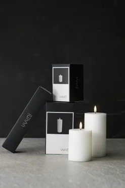 Uyuni LED Pillar Candle - Nordic White - 7,8 x 10 cm