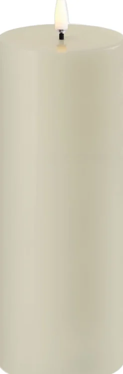 Uyuni LED pillar candle, Oyster Grey, Smooth, 7,8x20 cm