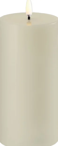 Uyuni LED pillar candle, Oyster Grey, Smooth, 7,8x15 cm