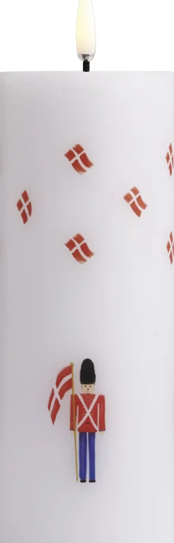 Uyuni LED pillar celebration candle DK, Smooth, 5,8x15 cm